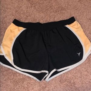 Old Navy Active shorts